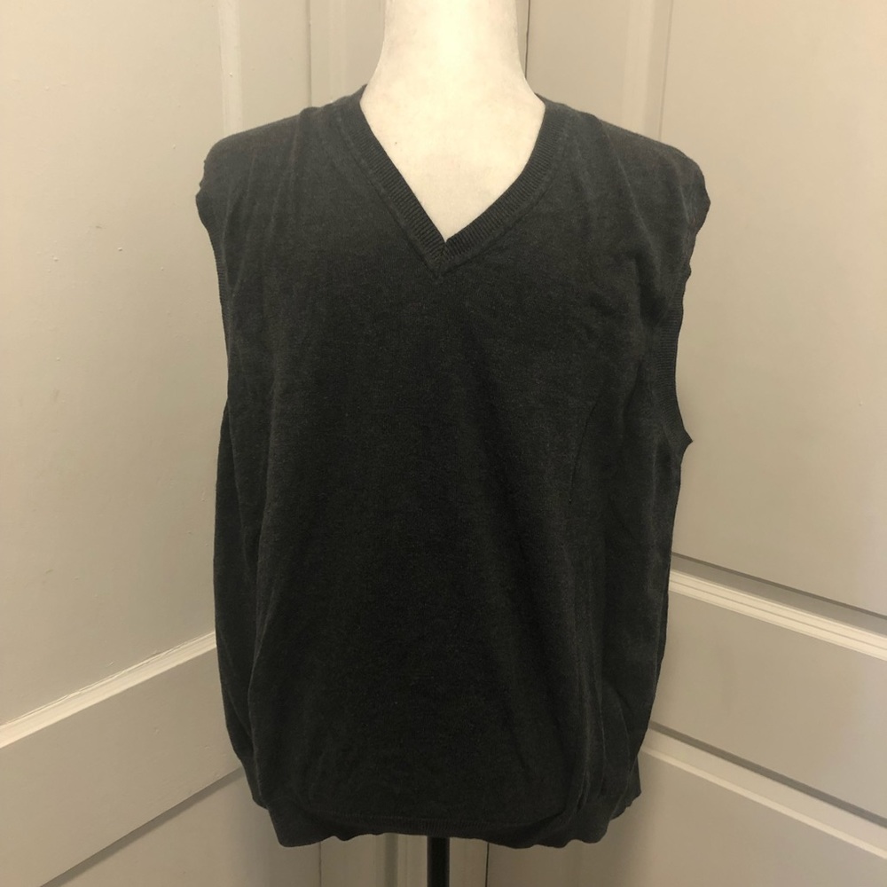 Perry Ellis cotton v neck vest size xl